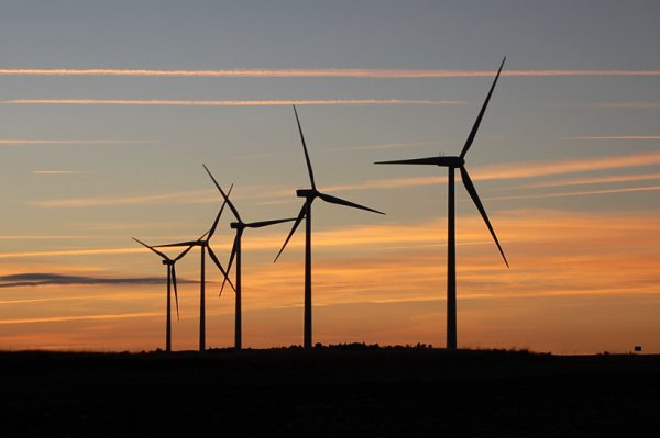 Máster en energía eólica de la UNED con la colaboración de la Asociación Empresarial Eólica