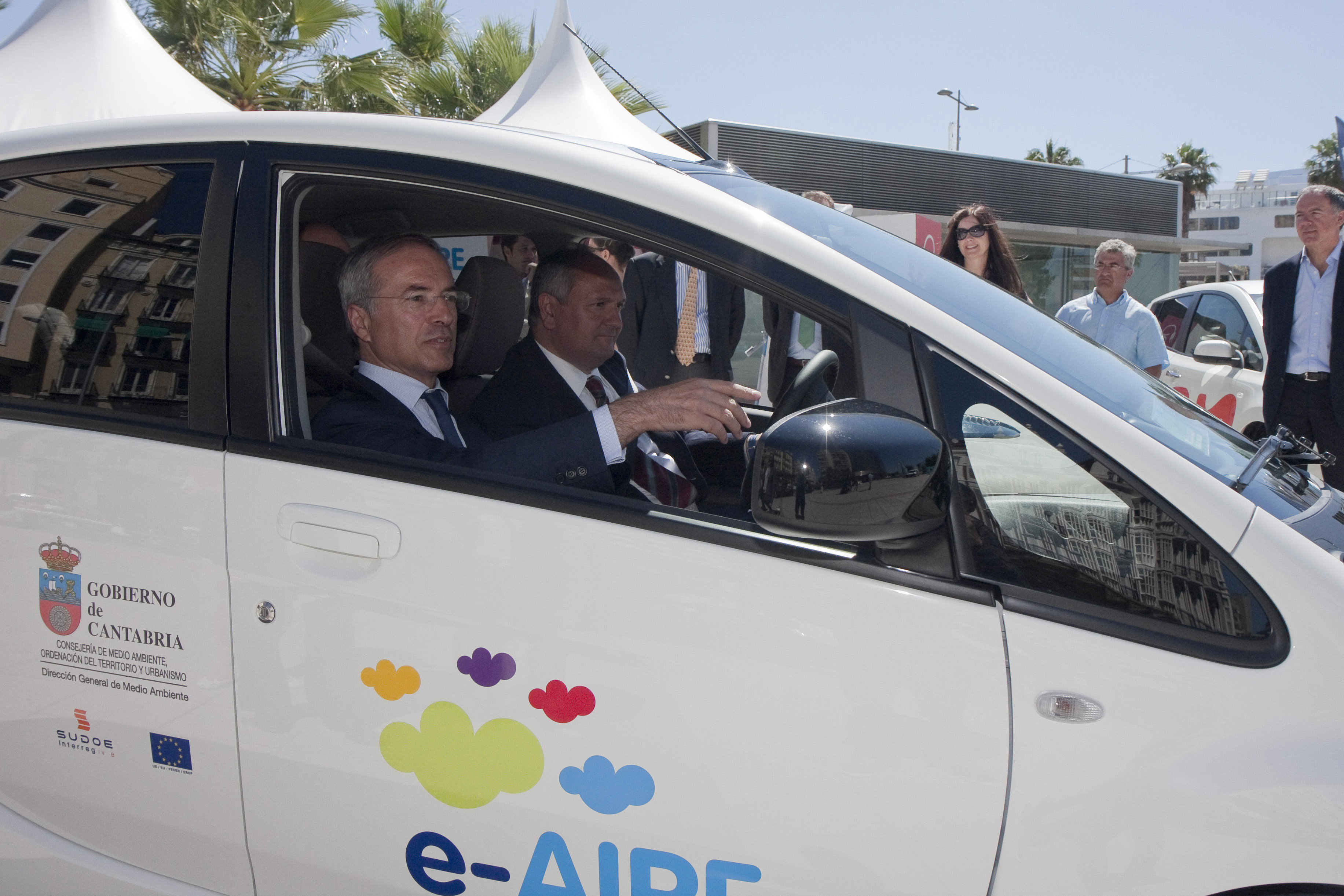 e-AIRE: cinco puntos de recarga para vehículos eléctricos