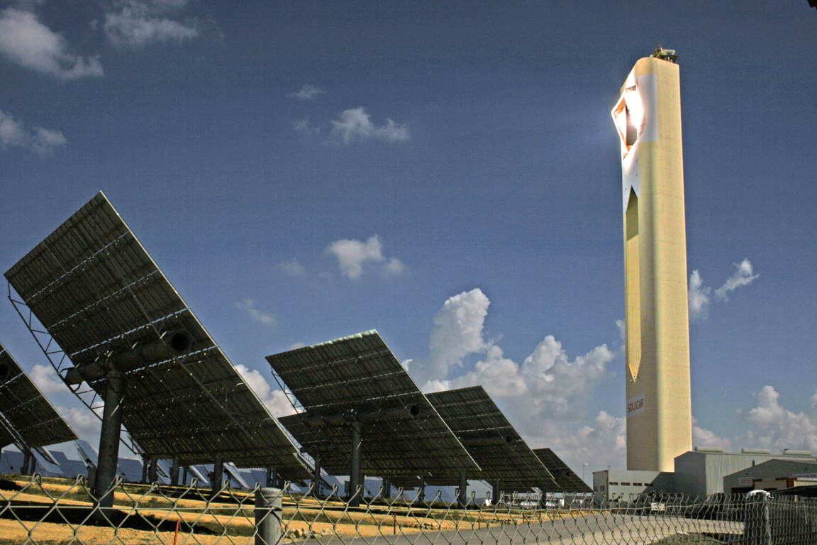 Andalucía cuenta con 1.654 MW de termosolar y energía solar fotovoltaica