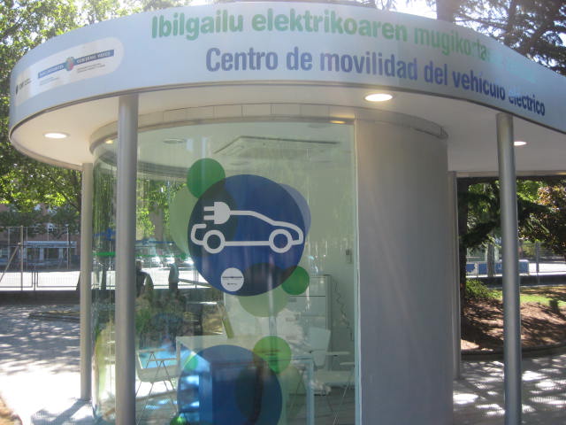 Dbus compra un vehículo eléctrico