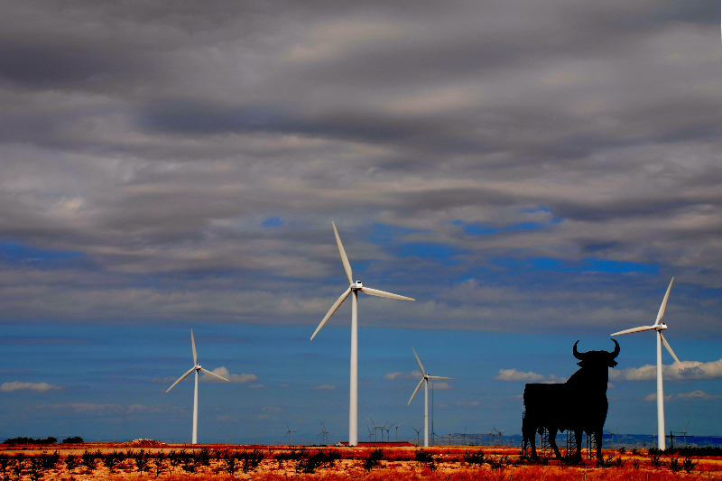 La eólica, primera fuente de electricidad por primera vez en la historia de España