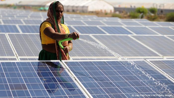 Adani Green Energy instala una planta solar fotovoltaica de 51 MW en Khavda, Gujarat, India