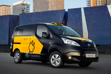 Coche eléctrico: Nissan presentó su taxi eléctrico E-NV200 en Frankfurt