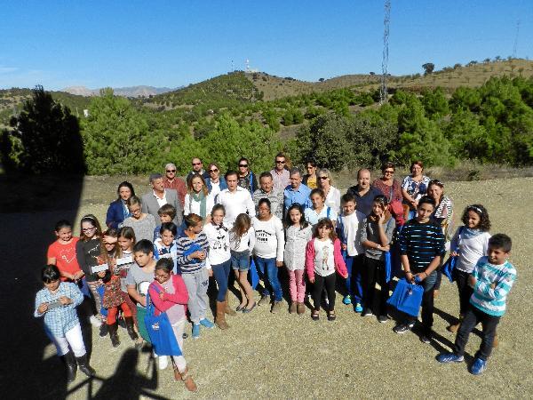 Eólica y energías renovables: Los niños bautizan a los aerogeneradores del parque eólico de Santa María de Nieva