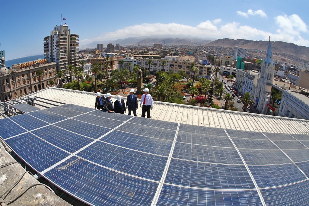 Energías renovables: Primera Intendencia con energía solar fotovoltaica en Chile