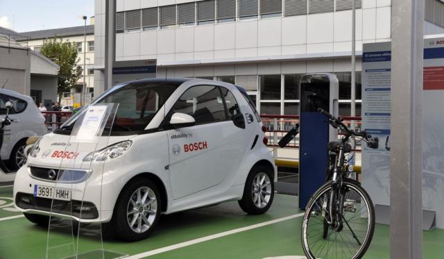 Vehículo eléctrico: Bosch, GS Yuasa y Mitsubishi desarrollan baterías de litio para coches eléctricos