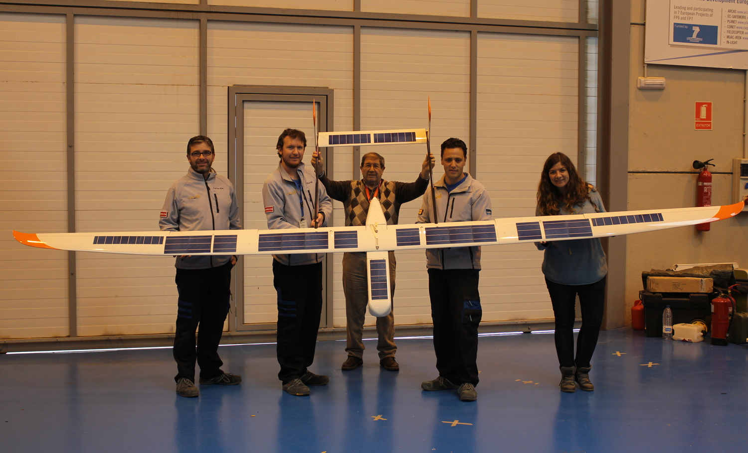Energías renovables: Avión a base de energía solar fotovoltaica
