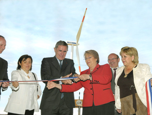 Michelle Bachelet se enfrenta al reto de las energías renovables en Chile: eólica, termosolar y energía solar fotovoltaica