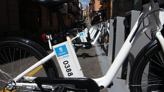 Vehículo eléctrico y energías renovables: BiciMad instala 1.560 bicicletas eléctricas de alquiler en Madrid