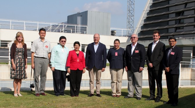 Centro Nacional de Energías Renovables recibe representantes de El Salvador