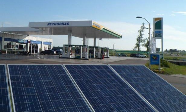 Vehículo eléctrico: Petrobras recarga vehículos eléctricos con energías renovables