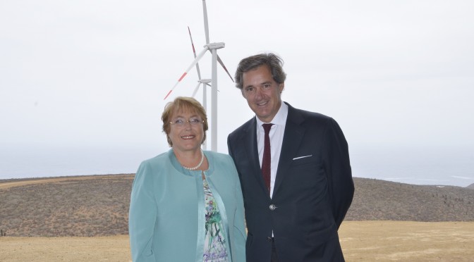 Bachelet inaugura primer parque eólico de Acciona en Chile