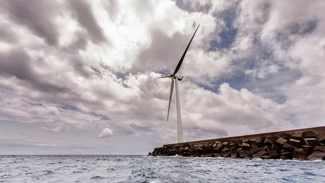 Canarias participa en el desarrollo de la eólica marina