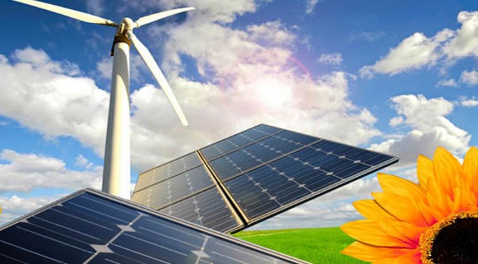 Generando energía solar y eólica en Durango