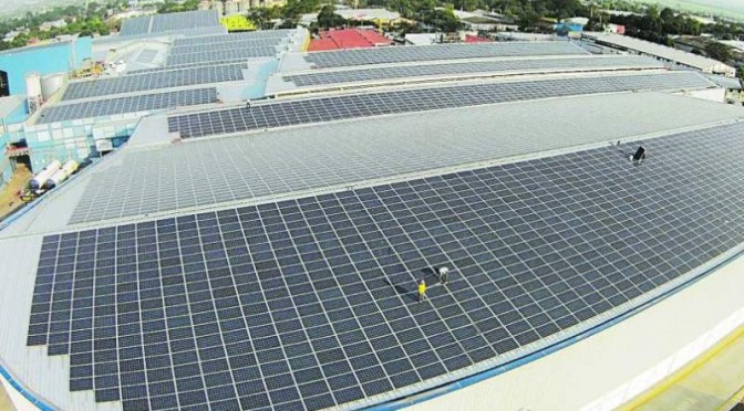Honduras conecta una gran central de energía solar fotovoltaica