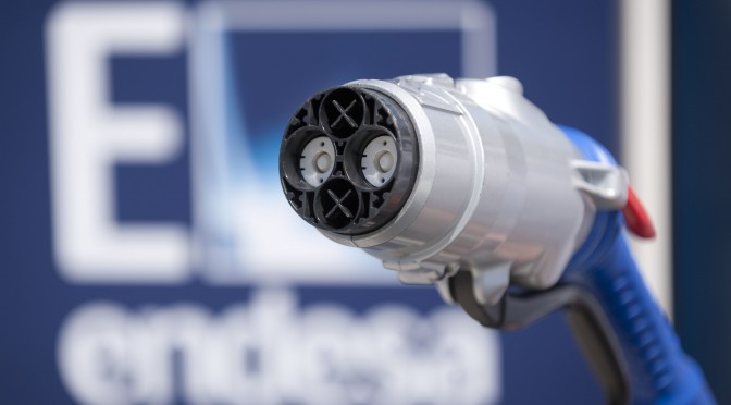 Endesa X y Parkia acuerdan instalar 127 puntos de recarga de vehículos eléctricos