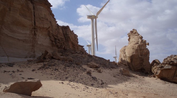 La NREA de Egipto firma un acuerdo de asignación de terrenos para 3 GW de energía eólica en Sohag