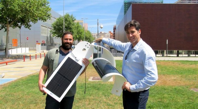 Cómo cargar el móvil o celular con energía solar fotovoltaica