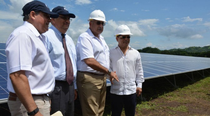 Inauguran central de energía solar fotovoltaica en El Salvador