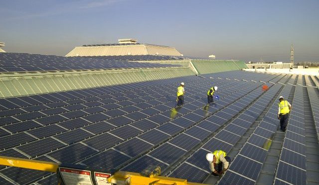 Acciona contruirá en Egipto tres centrales fotovoltaicas