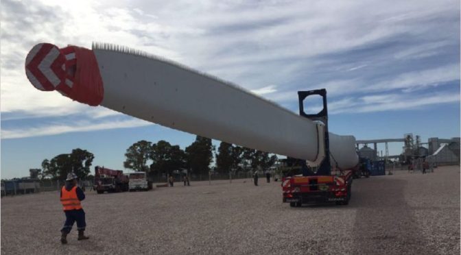 La energía eólica entra por zona franca bahiense