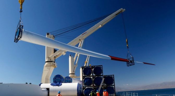 Eólica en Chile: Descargan 10 nuevos aerogeneradores para parque eólico de Pacific Hydro