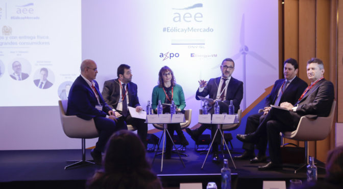 La presidenta de AEE, Rocío Sicre, destaca el papel protagonista de la eólica