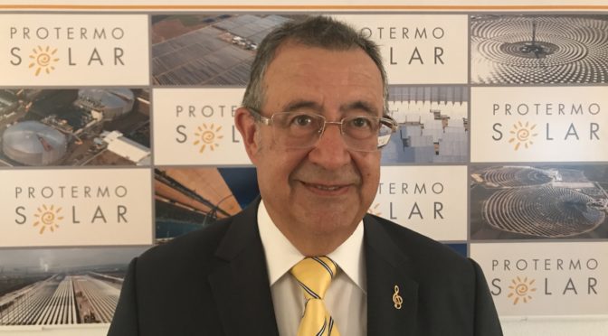 PROTERMOSOLAR: El sector termosolar internacional reconoce la trayectoria profesional de Luis Crespo con el premio Lifetime Award