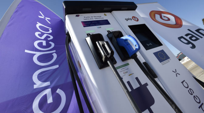 <strong>Endesa X Way y BBVA se alían para facilitar la recarga de coches eléctricos en las sedes del banco en España</strong>