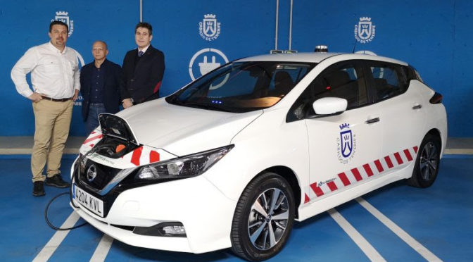 Movelco entrega al Cabildo de Tenerife tres vehículos eléctricos Nissan Leaf