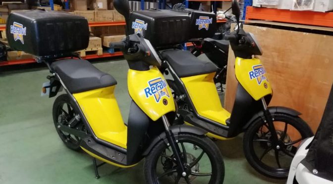 Movelco entrega tres Torrot Muvi 100% eléctricas a Recalvi para su flota de reparto