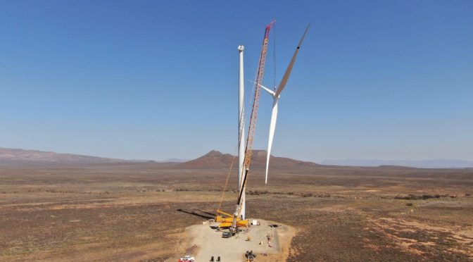 Mainstream instala primer aerogenerador para central eólica en Sudáfrica