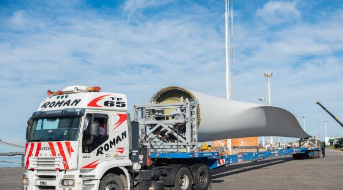 YPF Luz inicia el traslado de los aerogeneradores de su parque eólico en Cañadón Seco