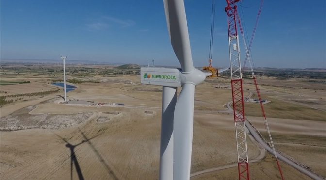 La eólica es la primera tecnología renovable en potencia instalada en España