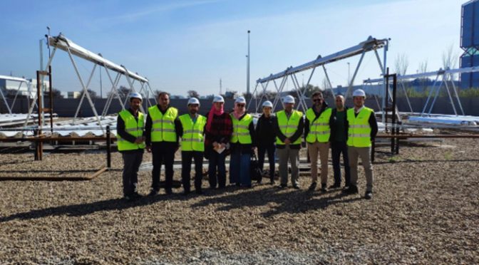 Una delegación de la agencia nacional de energía egipcia visita una de las centrales de energía termosolar de Indertec