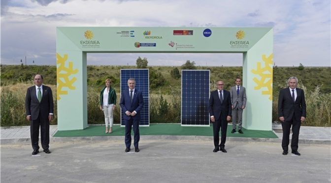 Iberdrola, Grupo Mondragon, la diputación foral de Álava y el EVE se unen para construir la mayor planta fotovoltaica de Euskadi