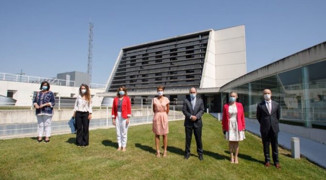 La vicepresidenta Teresa Ribera celebra un encuentro en CENER