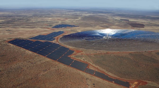 La termosolar Redstone de 100 MW con 12 horas diarias de almacenamiento cierra la financiación