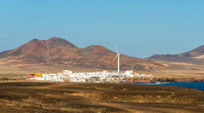 El viento rompe en un día todas las marcas de producción eólica y renovable de Lanzarote y Fuerteventura