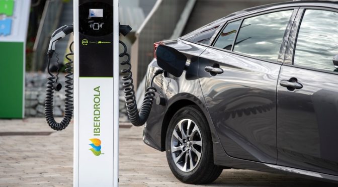 Iberdrola y Toyota se alían para impulsar la movilidad eléctrica en España