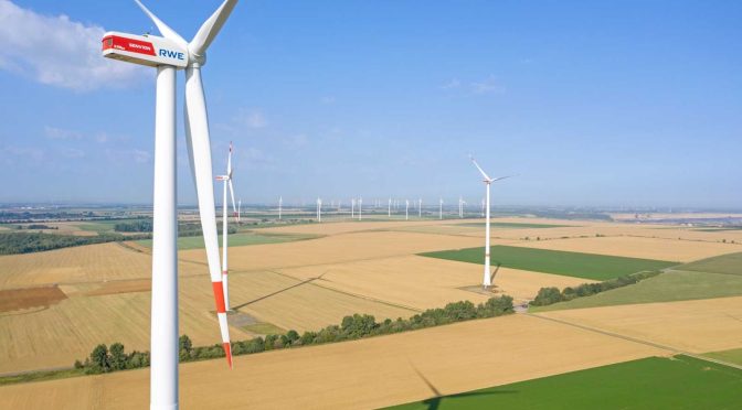 Más energía eólica para Baja Sajonia: RWE instala el parque eólico Sandbostel-Bevern