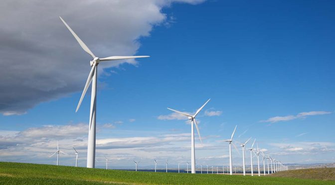 La patronal eólica solicita que no se adopten nuevos gravámenes  que puedan afectar a la inversión en renovables