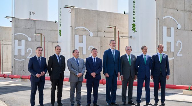 El Rey inaugura la planta de hidrógeno verde de Iberdrola en Puertollano