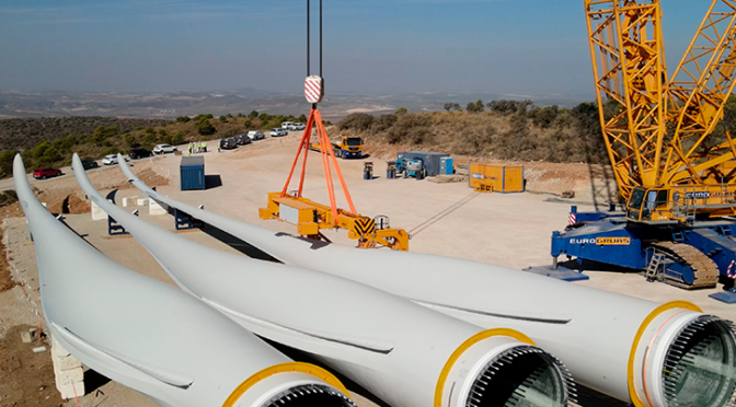 150 millones para repotenciación eólica, minihidráulica y reciclaje de palas de aerogeneradores