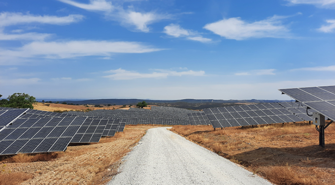 Iberdrola inicia la puesta en marcha de 100 nuevos MW solares en Extremadura