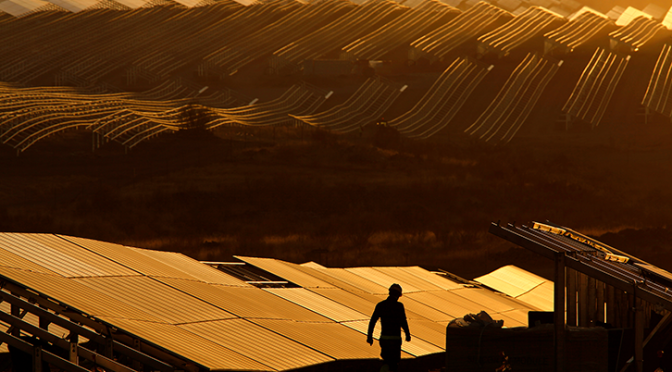 Se esperan instalaciones solares fotovoltaicas globales de casi 270 GWdc en 2023