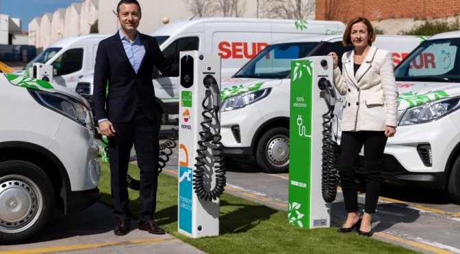 Repsol y SEUR firman un acuerdo estratégico para avanzar en la movilidad eléctrica