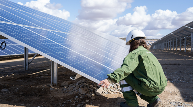 Iberdrola presenta a Europa su proyecto para fabricar paneles fotovoltaicos en España