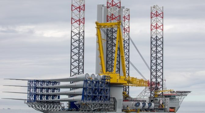 En marcha la primera campaña para instalar aerogeneradores en la eólica marina más grande del mundo