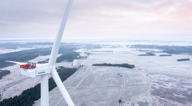 El primer tren motriz de los aerogeneradores V236-15.0 MWTM sale de ZF Wind Power Belgium mediante transporte acuático sostenible